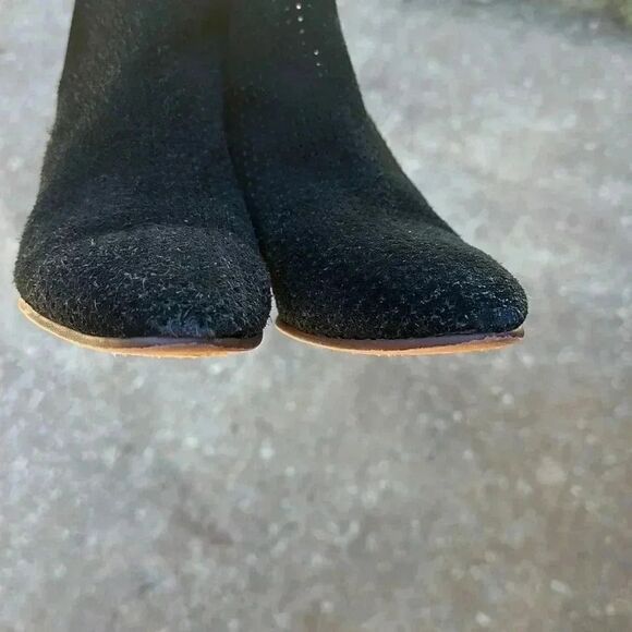 Sam Edelman Rio Suede Perforated Booties - Picture 11 of 11